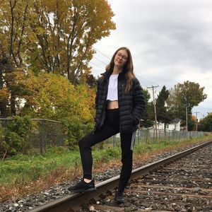 Meet your Posher, Marie-france